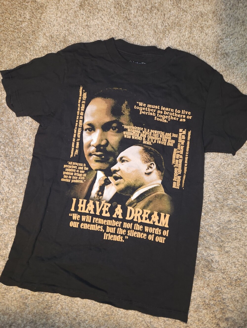 BRAND NEW MLK 'I HAVE A DREAM' TEE KIDS SIZE SMALL